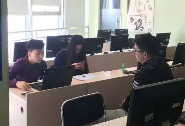 編程軟件哪個好？